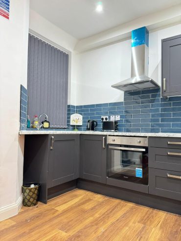 Shared kitchen at Icon Residencia